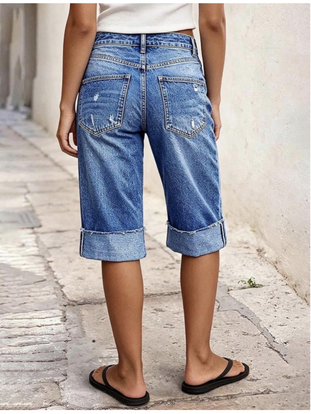 Flamingals Mid Rise Ripped Straight Leg Capri Jeans Women’s Wash Roll Hem S